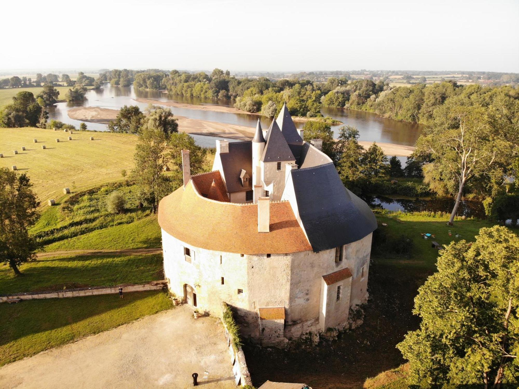 Chambre D'Hote, Chateau De Meauce Louise Et Marie Saincaize-Meauce Exteriör bild